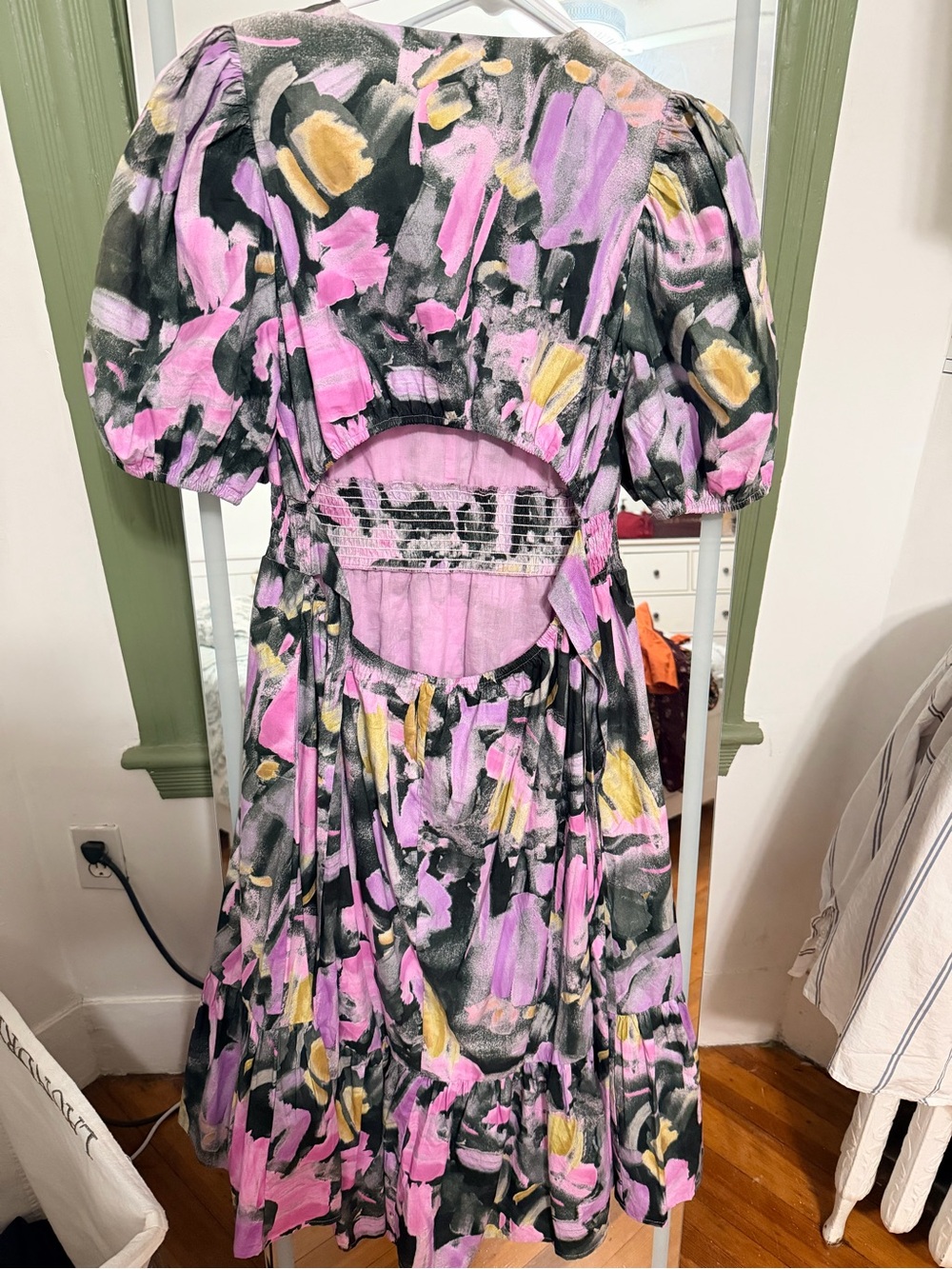 Pinch Brushstroke Puff-Sleeve Midi Dress - Pink, Black & Yellow - Picture 2 of 3